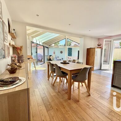 Maison 7 pièces 599000 €