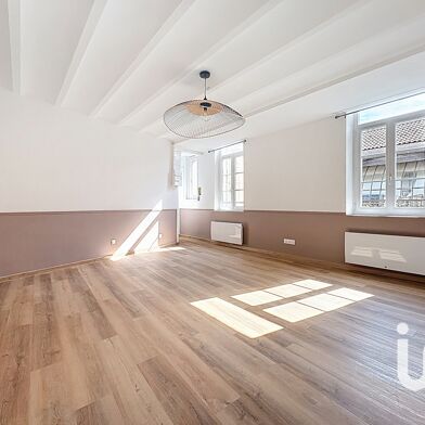 Appartement 3 pièces 129000 €