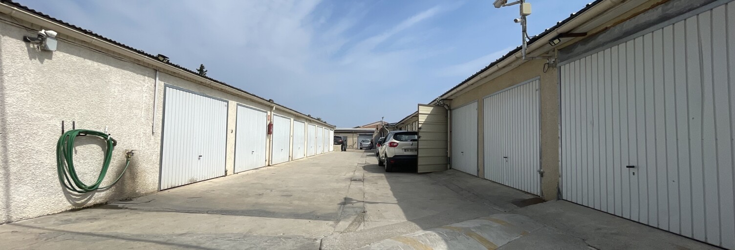 Garage  2977 m² à vendre à Perpignan (66000)