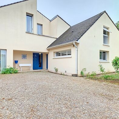 Maison 10 pièces 469000 €