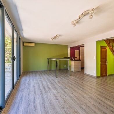 Maison 7 pièces 293216 €