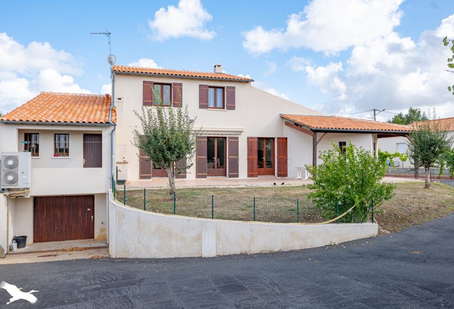 Villa de 9 pièces principales — photo 1