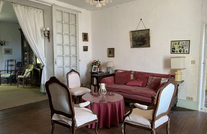 Maison en pierre de 16 pièces principales — photo 2