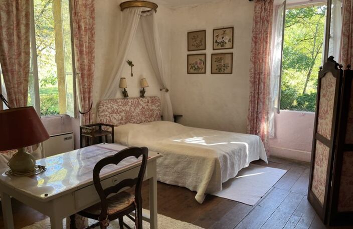 Maison en pierre de 16 pièces principales — photo 3