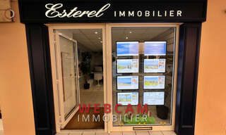 Commerce  95 m² à vendre à Saint-Raphaël (83530)