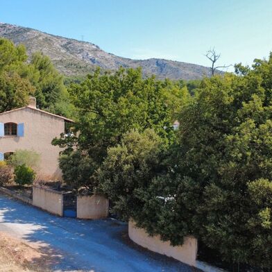 Maison 6 pièces 499000 €