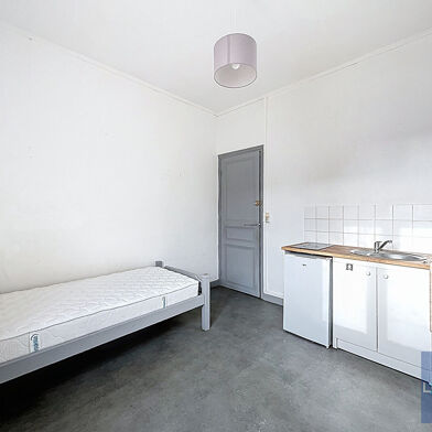 Immeuble  127000 €