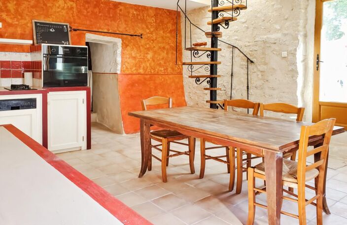 Maison de village T3 de 87 m² avec belle terrasse plein sud — photo 2