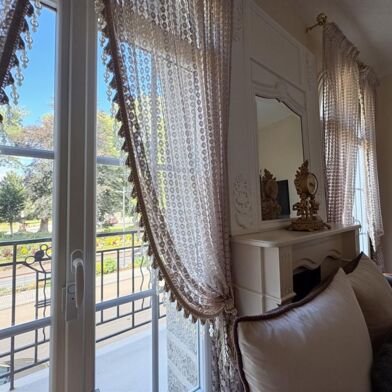 Appartement 4 pièces 220495 €