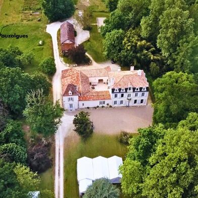 Maison 20 pièces 765000 €