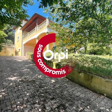 Maison 10 pièces 395000 €