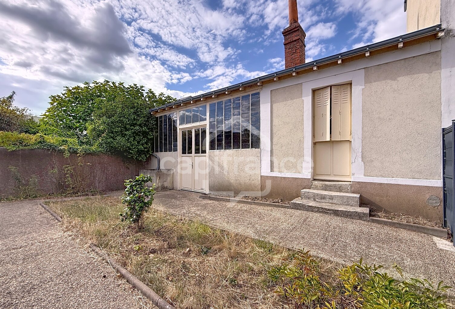 Maison Velpeau à rénover, jardin et accès voiture — photo 1