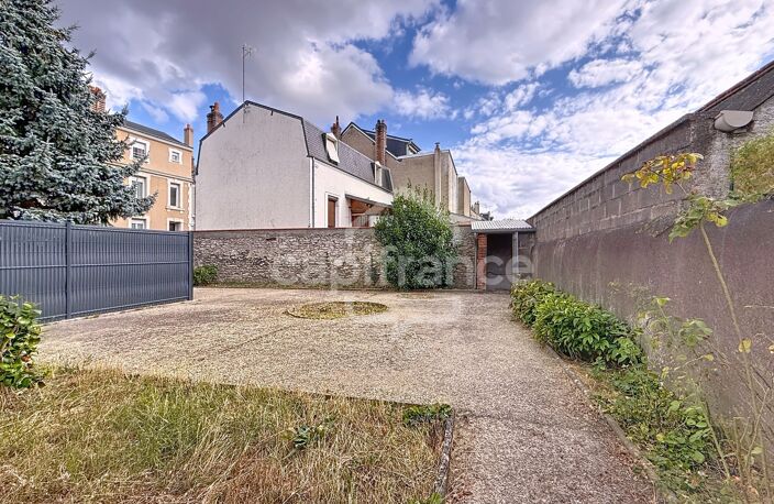 Maison Velpeau à rénover, jardin et accès voiture — photo 4