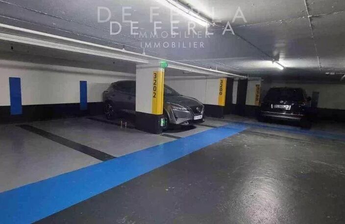 Parking au park Indigo Paris Ecole Militaire - Paris VIIème — photo 2