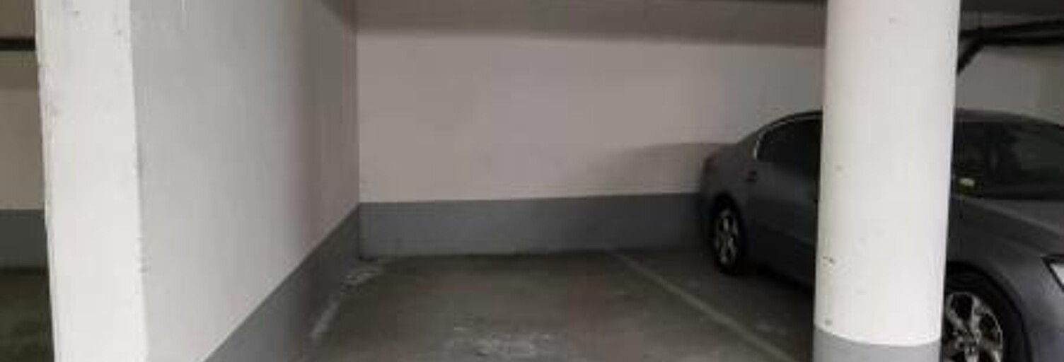 Garage  12 m² à vendre à Paris 18 (75018)