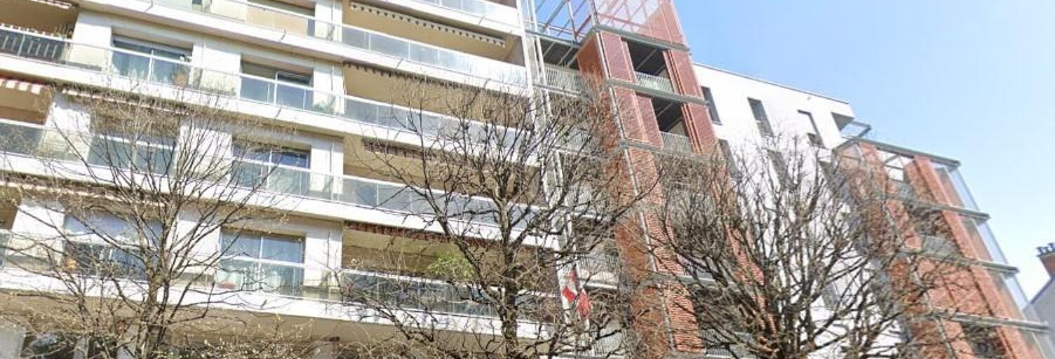 Garage  12 m² à louer à Chambéry (73000)