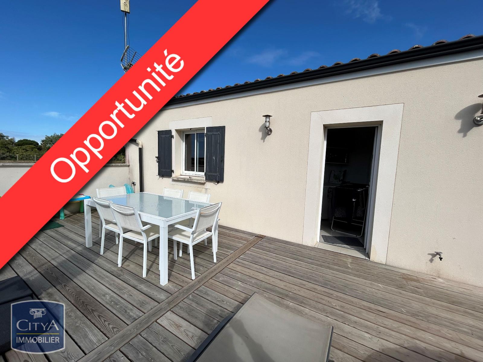 Villa / Maison  T4 à vendre Nancras 17600