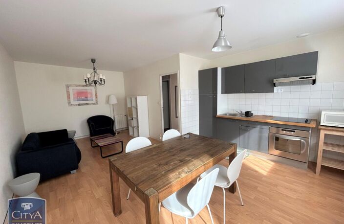 Location appartement 1 pièce 11 m² à Cholet (49300) — photo 3