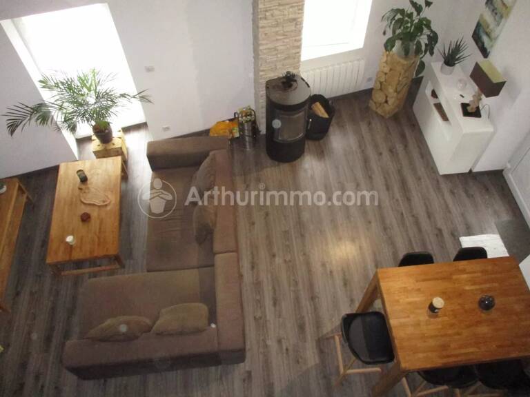 Maison totalement renovée avec 2 garages — photo 1
