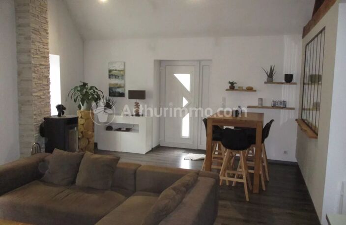 Maison totalement renovée avec 2 garages — photo 3