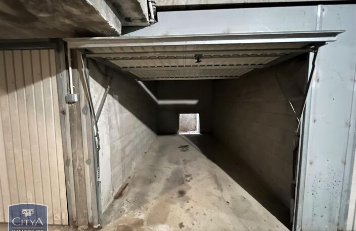 Location garage   à Saint-Cyr-sur-Loire (37540) — photo 4