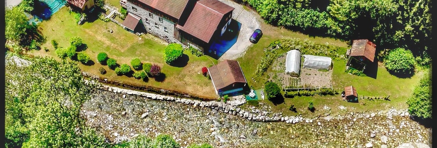 Maison 8 Pièces 547 m² à vendre à Glières-Val-de-Borne (74130)