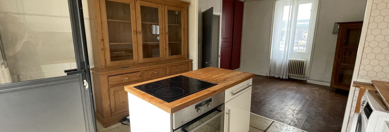 Maison 6 Pièces 160 m² à vendre à Courçon (17170)