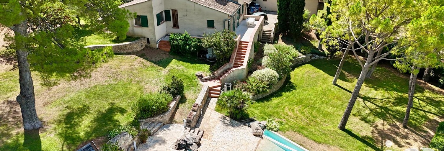 Maison 10 Pièces 261 m² à vendre à Nîmes (30000)