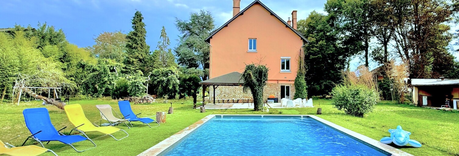 Maison 10 Pièces 300 m² à vendre à Aubigny-sur-Nère (18700)