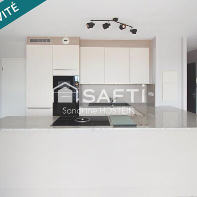 Appartement 4 pièces 210500 €