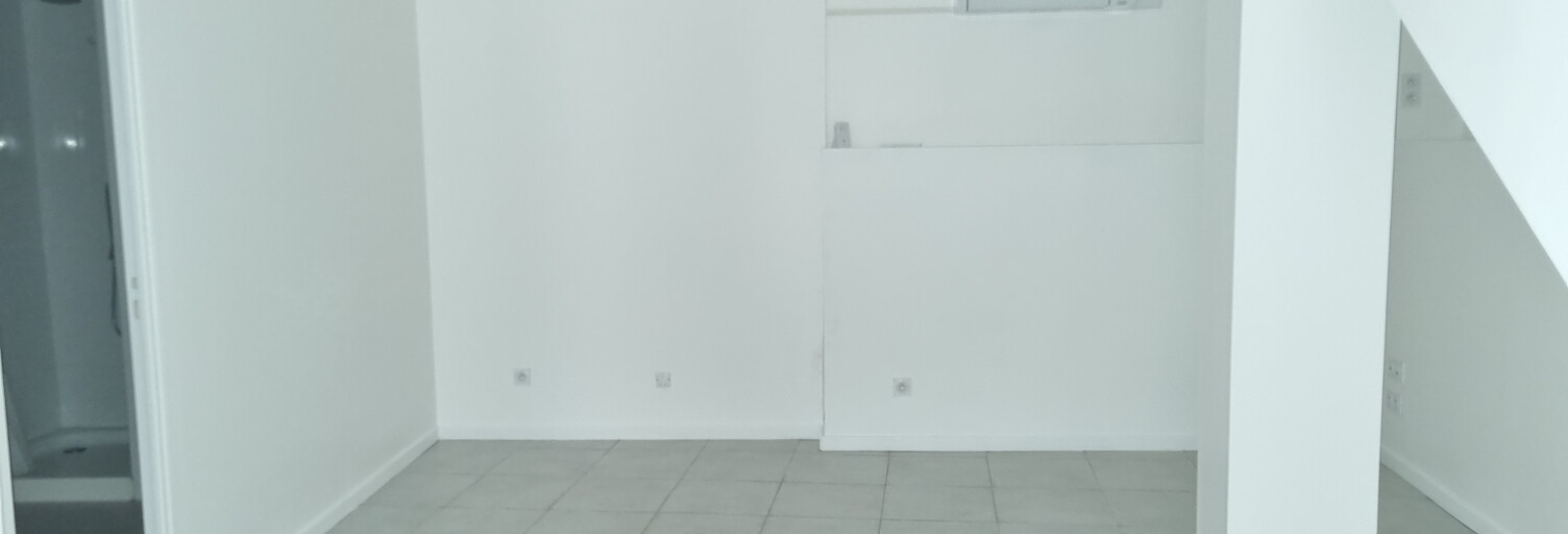 Immeuble  76 m² à vendre à Sommières (30250)