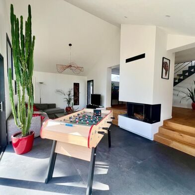 Maison 4 pièces 849000 €