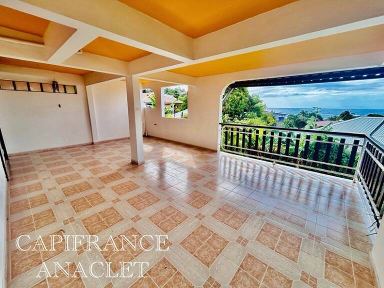  LOCATION  Appartement à louer 3 pièces avec vue mer, terrasse et parking LA TRINITE (972) — photo 1