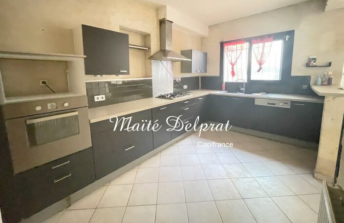 Maison de village rénovée avec terrasses et stationnement – Beaucaire centre — photo 3