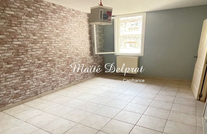 Maison de village rénovée avec terrasses et stationnement – Beaucaire centre — photo 5