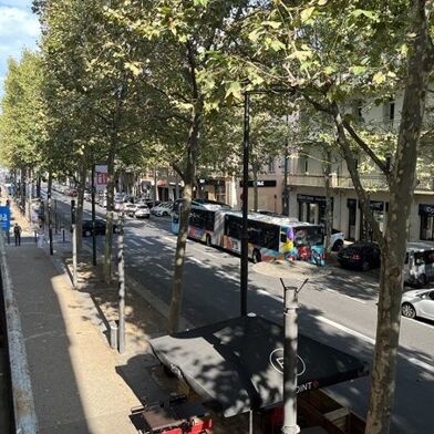 Appartement 4 pièces 248400 €