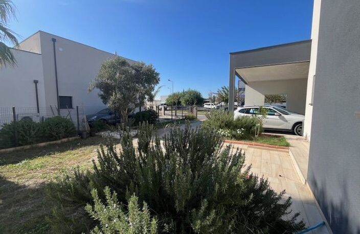 Villa 4 FACES SUR UN TERRAIN DE 1060M² — photo 3