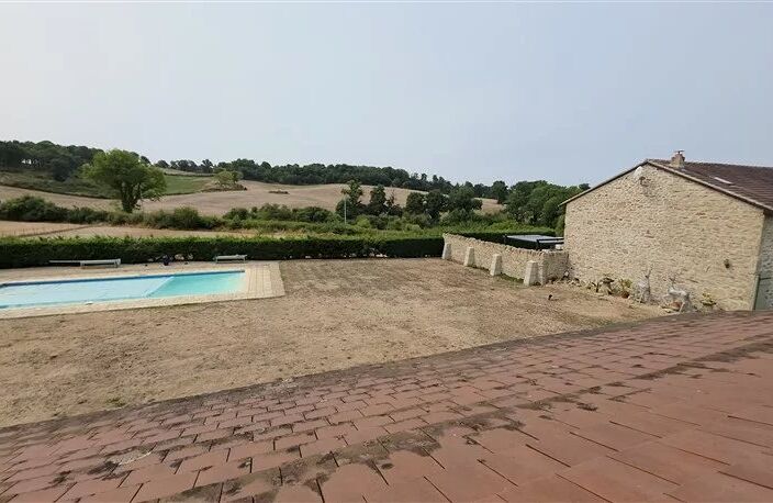 À vendre 3 magnifiques maisons à Dompierre-Les-Églises (87) — photo 3