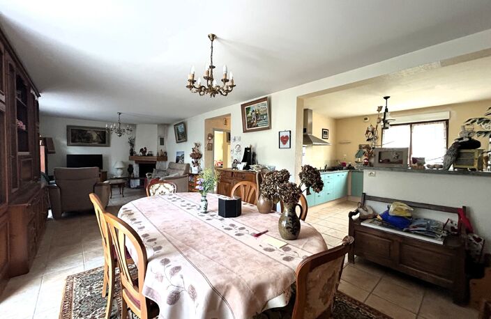 A VENDRE - SOQUET IMMOBILIER - MAISON FAMILIALE - LANGOURLA - — photo 2