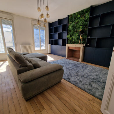 Appartement 5 pièces 370000 €