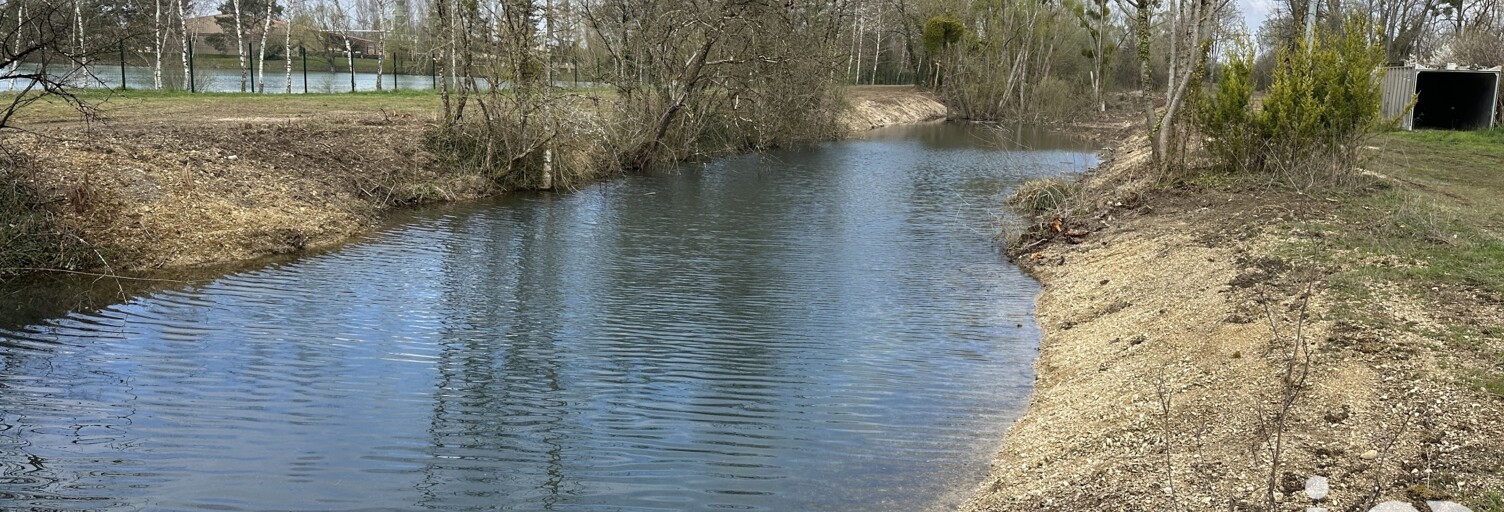 Terrain  10000 m² à vendre à Saint-Parres-lès-Vaudes (10260)