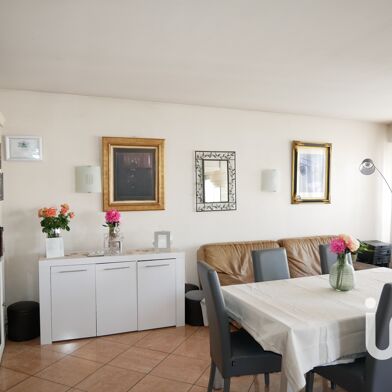 Appartement 5 pièces 180000 €