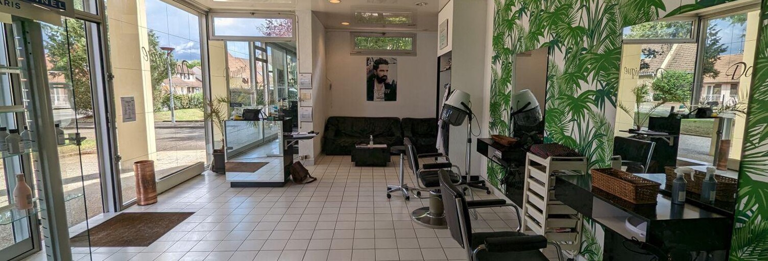 Commerce  43 m² à vendre à Le Mans (72100)