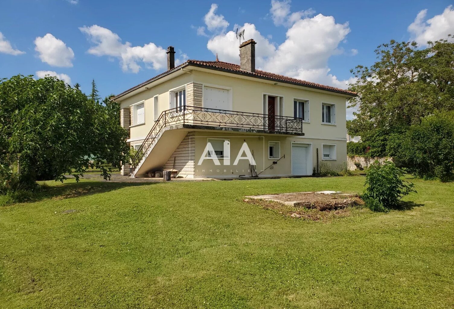 A 10mn du centre d'Angoulême — photo 1
