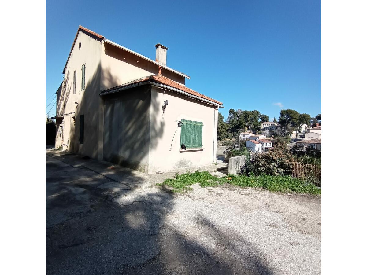 Villa / Maison  T6 à vendre Marseille 12eme 13012