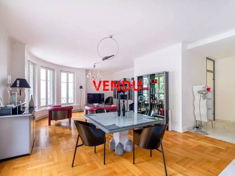 EXCLUSIVITE-T5 de 129 m²- TRIANGLE D'OR LYON 6 en face du parc — photo 1