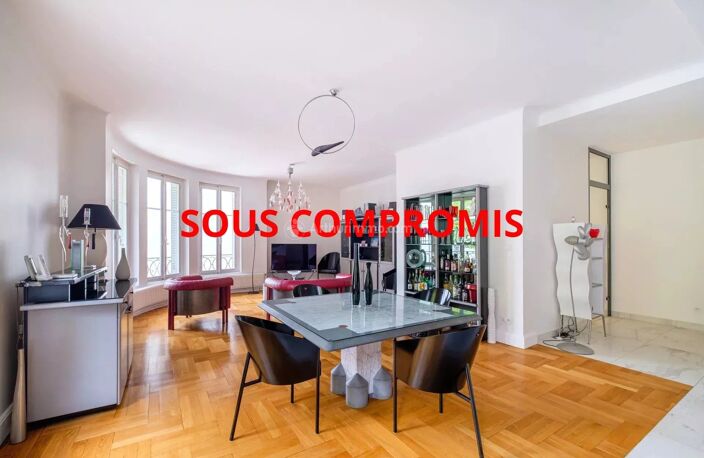 EXCLUSIVITE-T5 de 129 m²- TRIANGLE D'OR LYON 6 en face du parc — photo 4