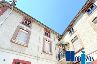 Appartement 5 pièces 74900 €