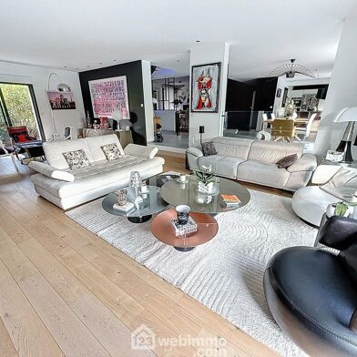 Maison 7 pièces 830000 €