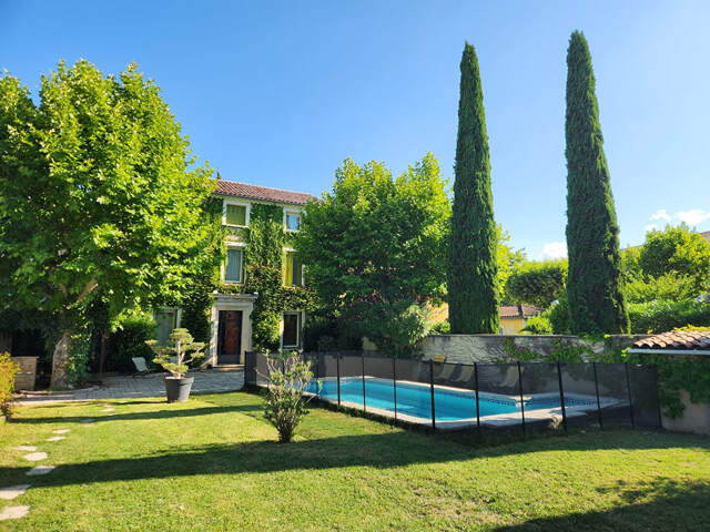 Maison de ville avec charme — photo du bien